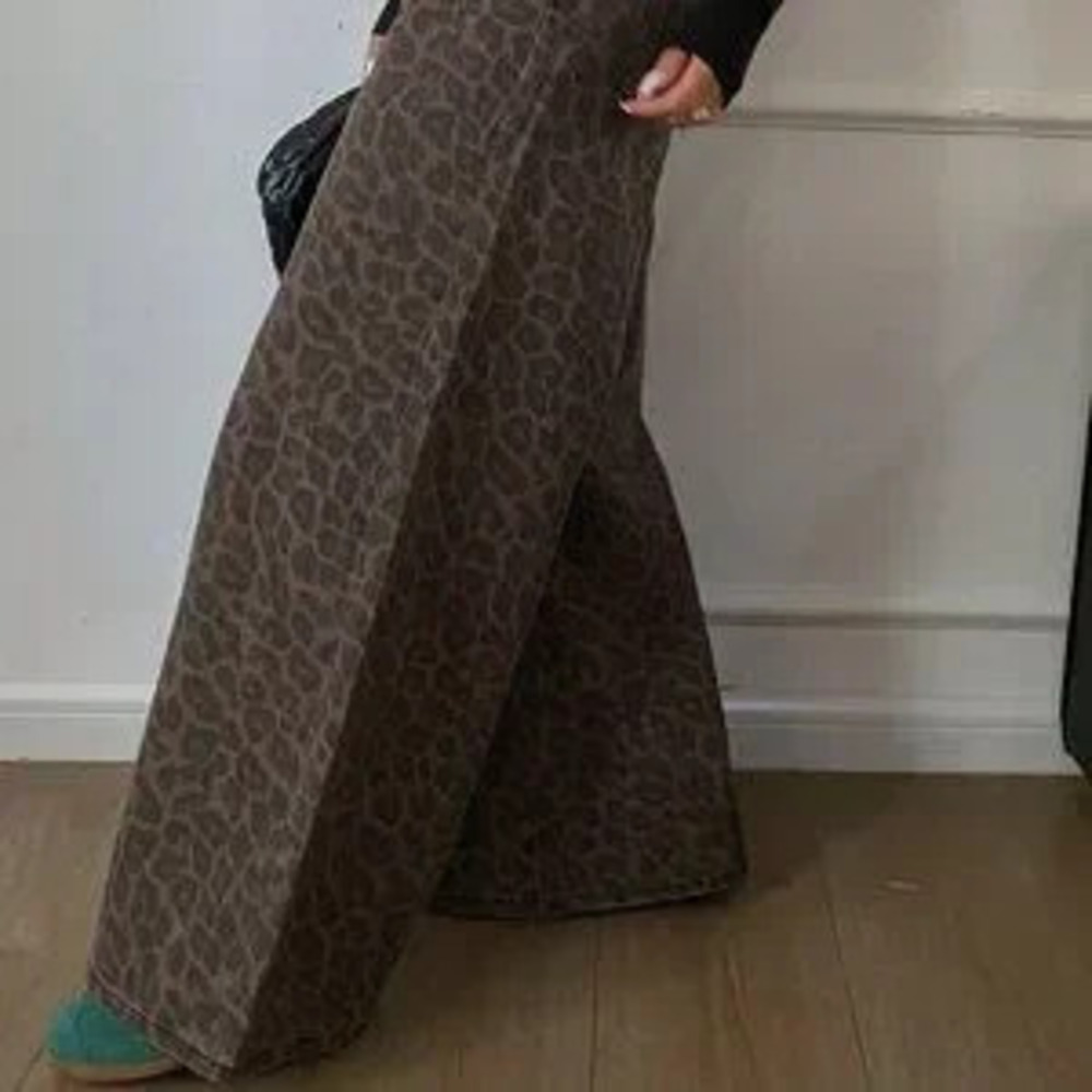 Coffee Brown Casual Women's Loose Leopard Print Cotton Pants - Picture 9 of 9